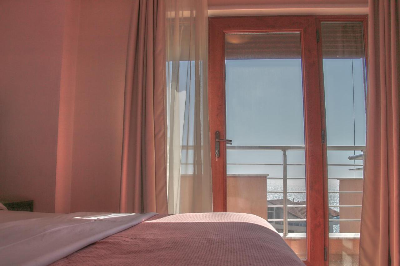 Hotel Nais Beach Durres Luaran gambar
